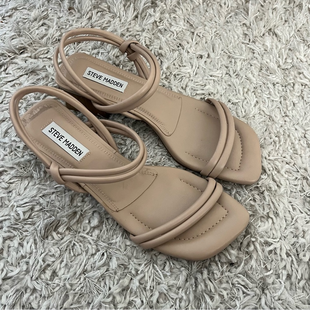 Steve Madden Block Heel Sandals - Nude/Wooden Heel